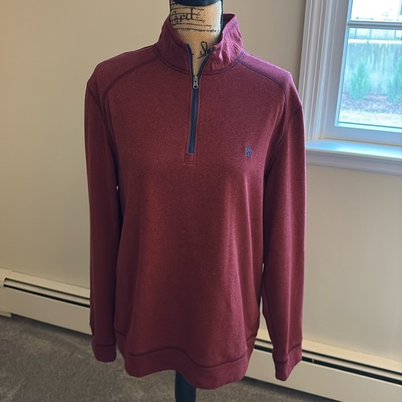 Izod
Burgundy Half Zip
Size Med - Picture 1 of 2